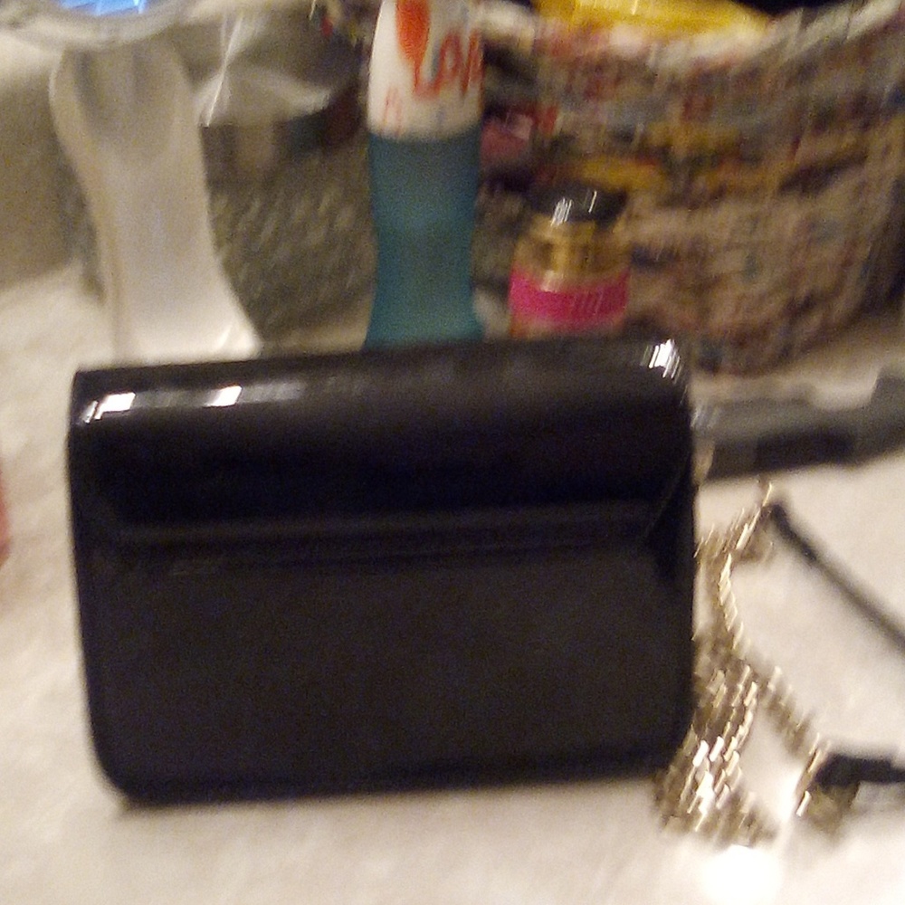 Handbag - Picture 2 of 3